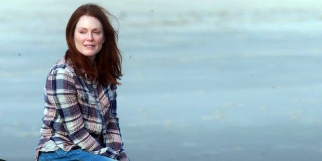 NEW YORK, NY - MARCH 20: Julianne Moore filming "Still Alice" on March 20, 2014 in Long Island, New York. (Steve Sands/GC Images)