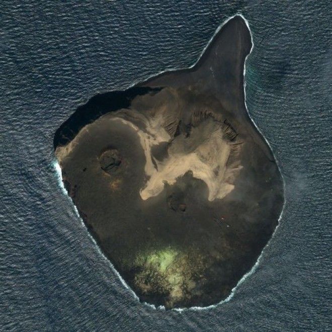Посреди Атлантического океана появился абсолютно новый остров - Сюртсей