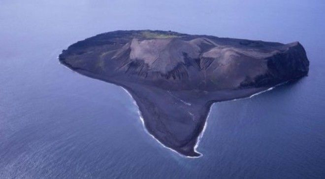 Посреди Атлантического океана появился абсолютно новый остров - Сюртсей