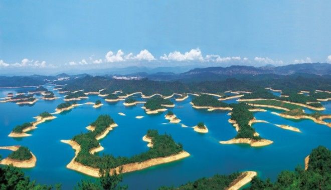 5 фактов о таинственном и прекрасном городе на дне озера в Китае