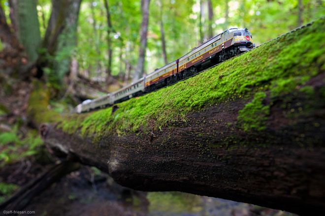 Фотограф запечатлел поезда-призраки, которые путешествуют по просторам Канады
