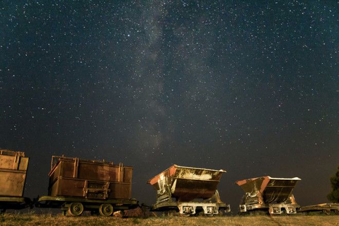 Старейший национальный парк Хортобадь в Венгрии Международная ассоциация темного неба удостоила «серебряной» награды. В безоблачном небе природоохранной территории площадью более 800 км² можно даже невооруженным глазом разглядеть некоторые «блуждающие звезды».