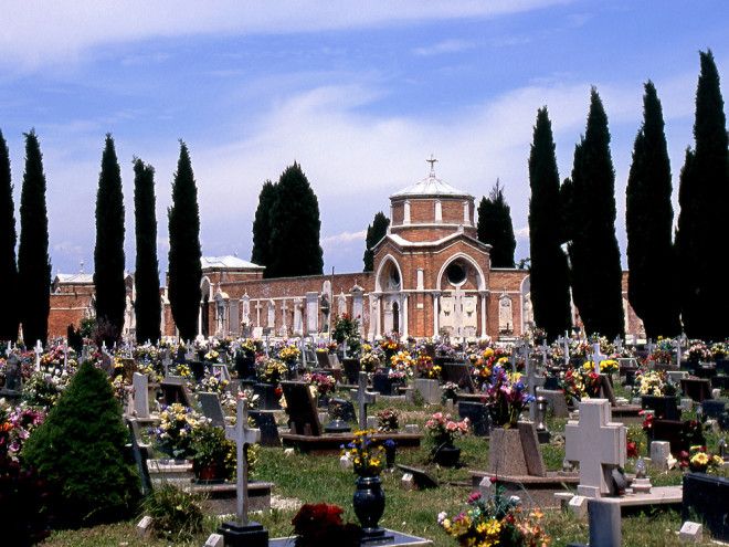 Картинки по запросу венеция Кладбище Сан-Микеле