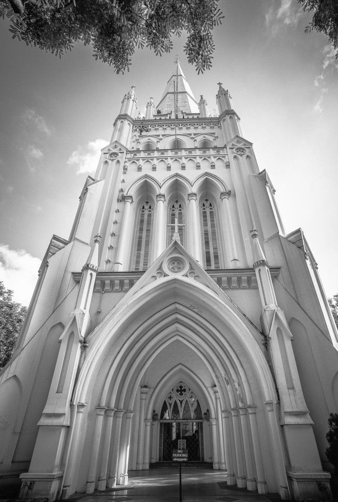 Неоготический собор Сент- Эндрю в Сингапуре