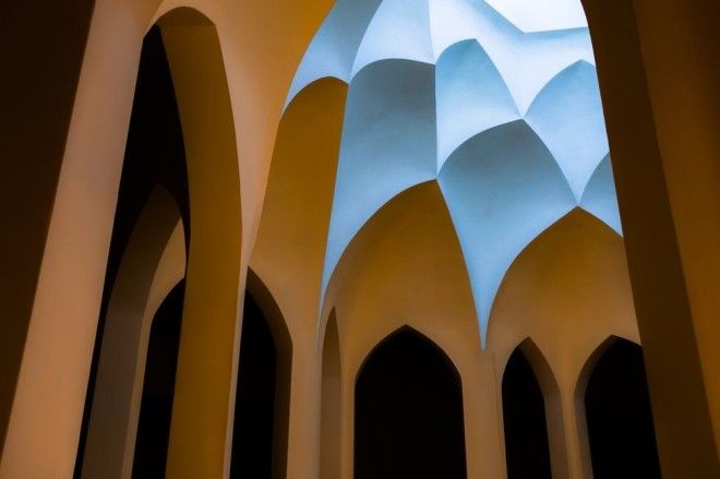 Архитектурное здание в Иране