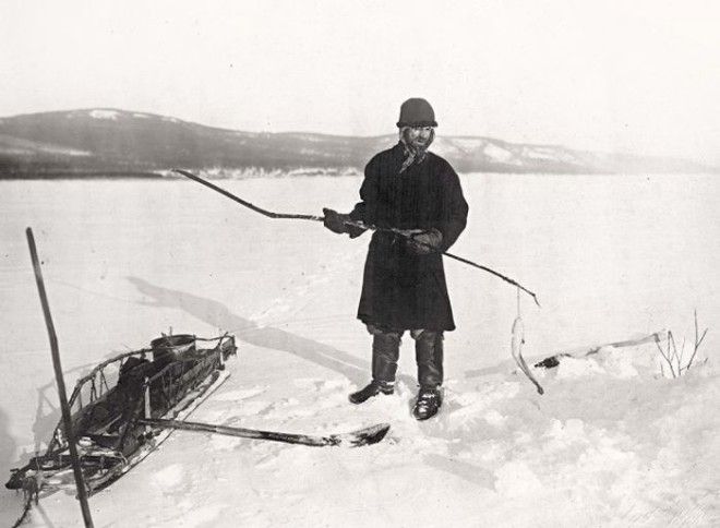 Ангара. Ловля налима на поставки, 1911 год. россия, рыбаки, фото