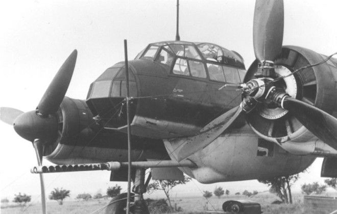26. Противотанковая версия немецкого бомбардировщика Ju-88P с установленной в огромном блистере 75-миллиметровой пушкой Bk7.5 ВОВ 1941-1945, вмв, война