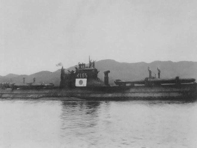 Submarine I-165 as Todoroki group on 15 June 1945