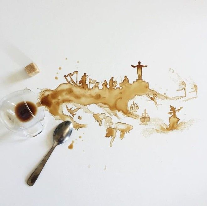 Восхитительные рисунки на пролитом кофе