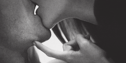 Как правильно целоваться Освойте поцелуй одной губы