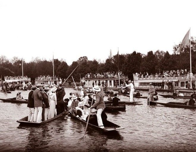 Столкновение лодок в Оксфорде, Англия ХХ век, винтаж, восстановленные фотографии, европа, кусочки истории, путешествия, старые снимки, фото