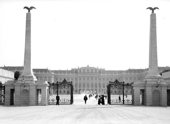 Дворец Шенбрунн, Вена, Австрия ХХ век, винтаж, восстановленные фотографии, европа, кусочки истории, путешествия, старые снимки, фото