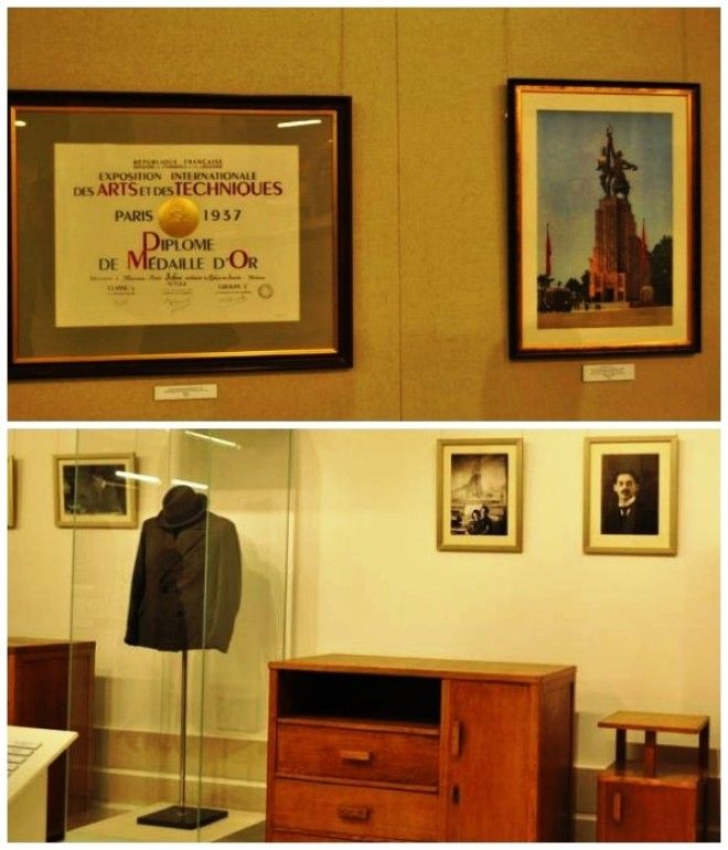 На первом этаже выставлены предметы и вещи создателей советского павильона в Париже (Монумент «Рабочий и колхозница»).