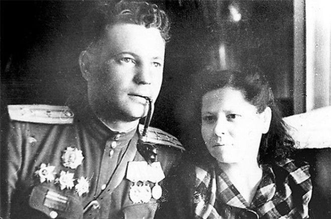 Советский летчик который был награжден и Гитлером и Сталиным