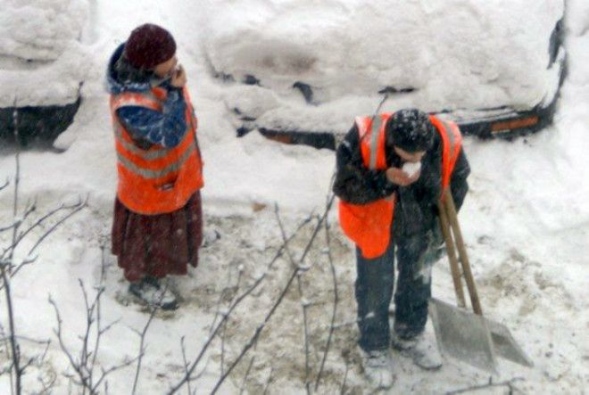 Креативные методы борьбы со снегом. | Фото: Kaifolog.ru.