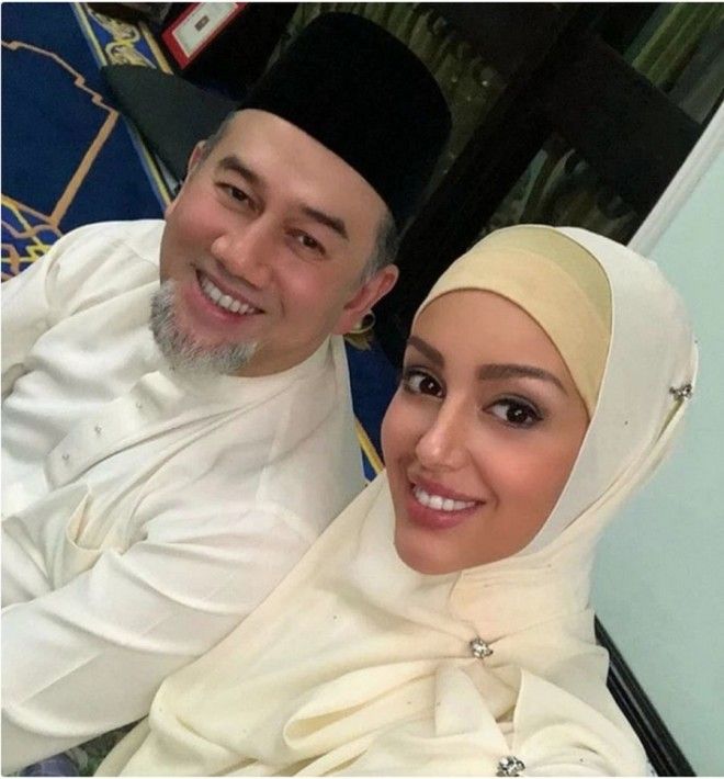 Бывший правитель Малайзии развелся с "Мисс Москвой"