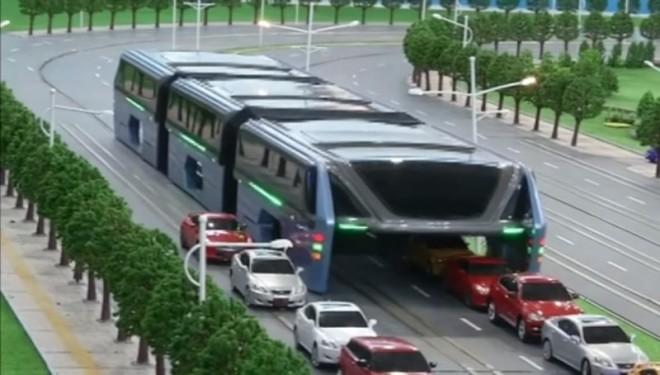 Автобус может вместить до 300 пассажиров