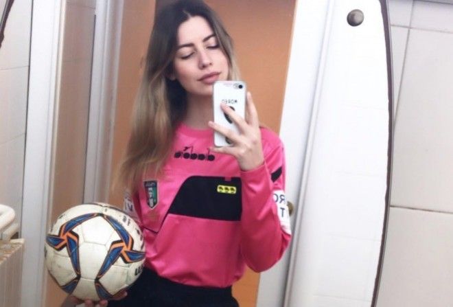 В итальянском футболе разгорелся скандал на почве сексизма.